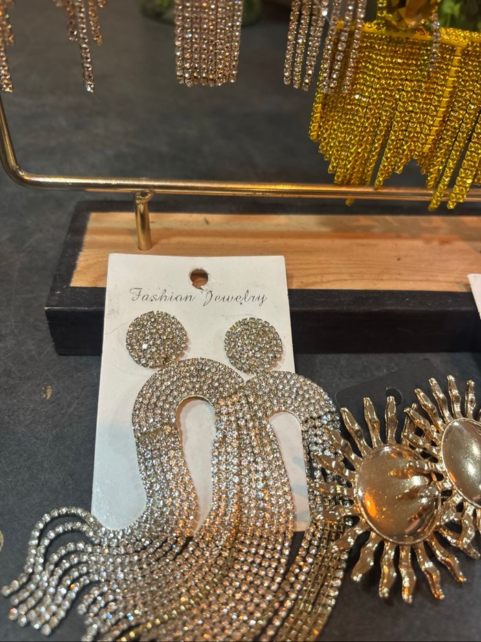 Lot 11 paires de boucles d oreilles + portant - photo numéro 7