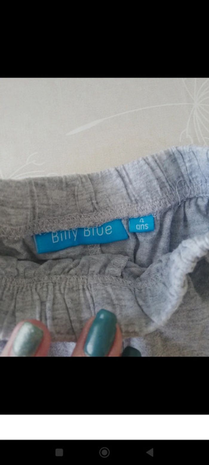 Short gris Billy Blue 4 ans 1€ - photo numéro 2