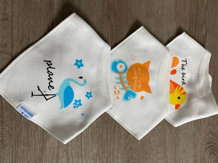 Bavoirs - photo numéro 2