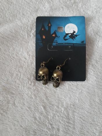 Boucles d oreilles tête de mort