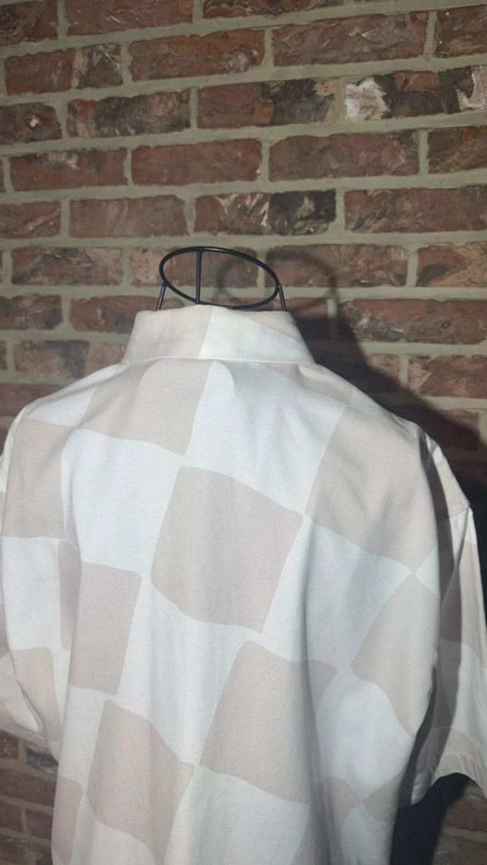 Chemise manches courtes beige et brune Bershka Taille S / 36 - photo numéro 15
