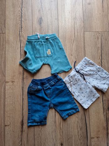 3 shorts 23 mois