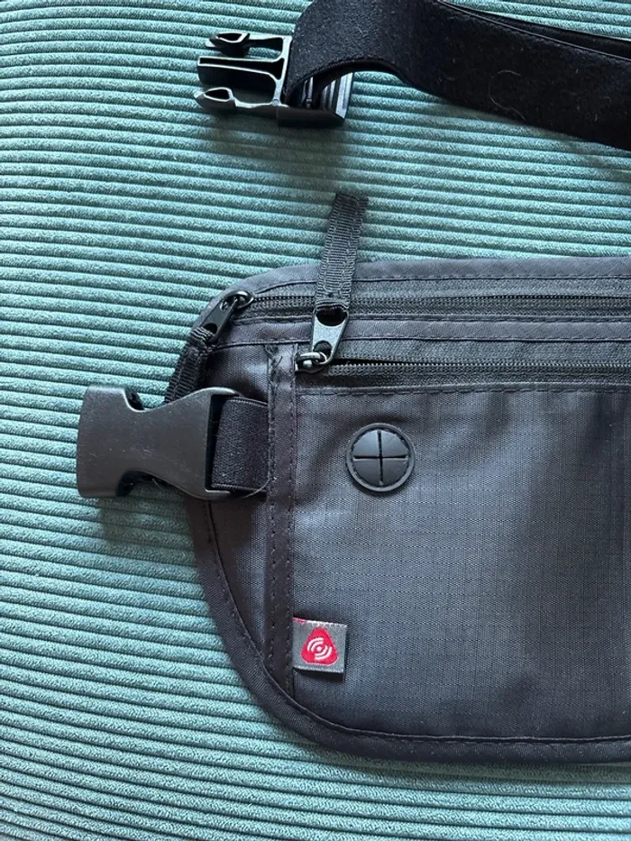 Pochette extra plate Active Pride / ceinture de voyage - photo numéro 3