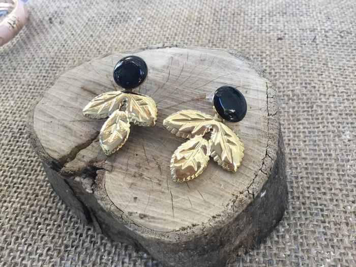Boucles d’oreilles feuilles Mile Mila acier inoxydable or et résine noire