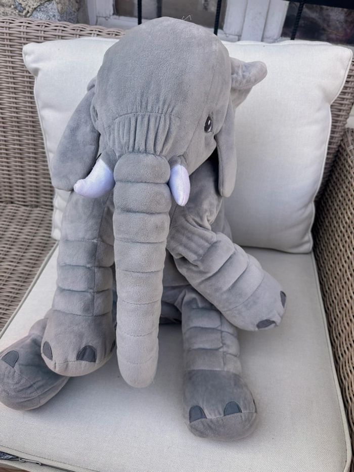 Peluche éléphant