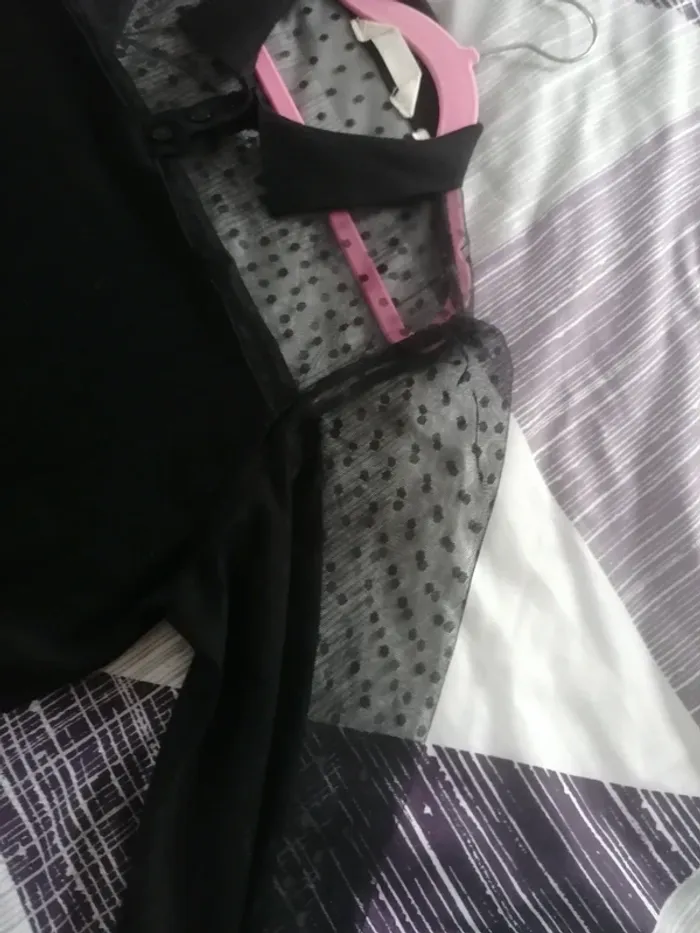 Pull dentelle à pois nafnaf taille M #Vêtements_femmes_krocaro - photo numéro 2