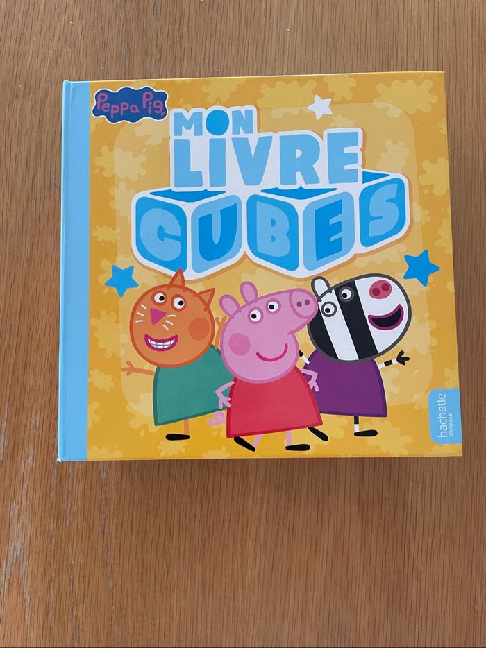 Livre cubes peppa pig - photo numéro 1
