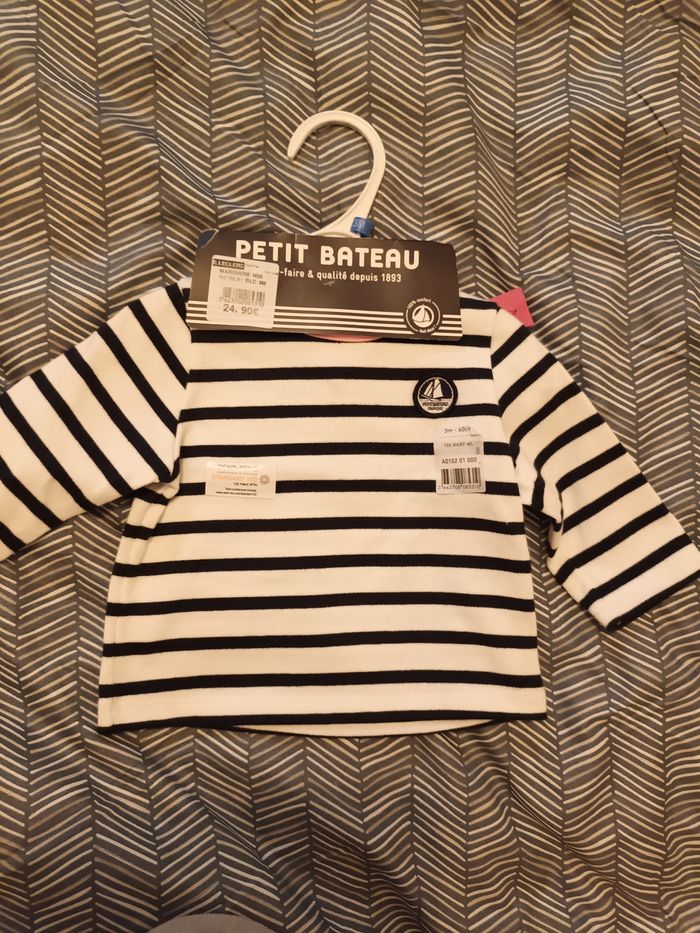 Pull marinière neuf 3 mois petit bateau