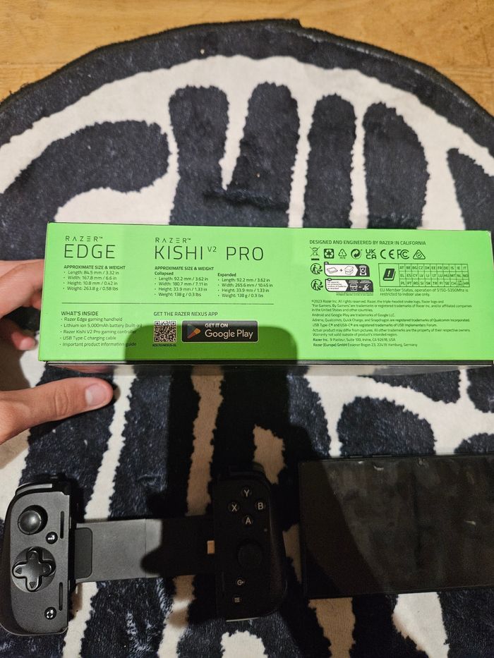 🎮 Razer Edge – Console portable Android + Razer Kishi V2 Pro - photo numéro 3