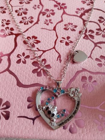 Collier stitch
