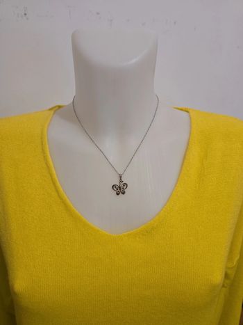 Magnifique collier neuf en acier inoxydable