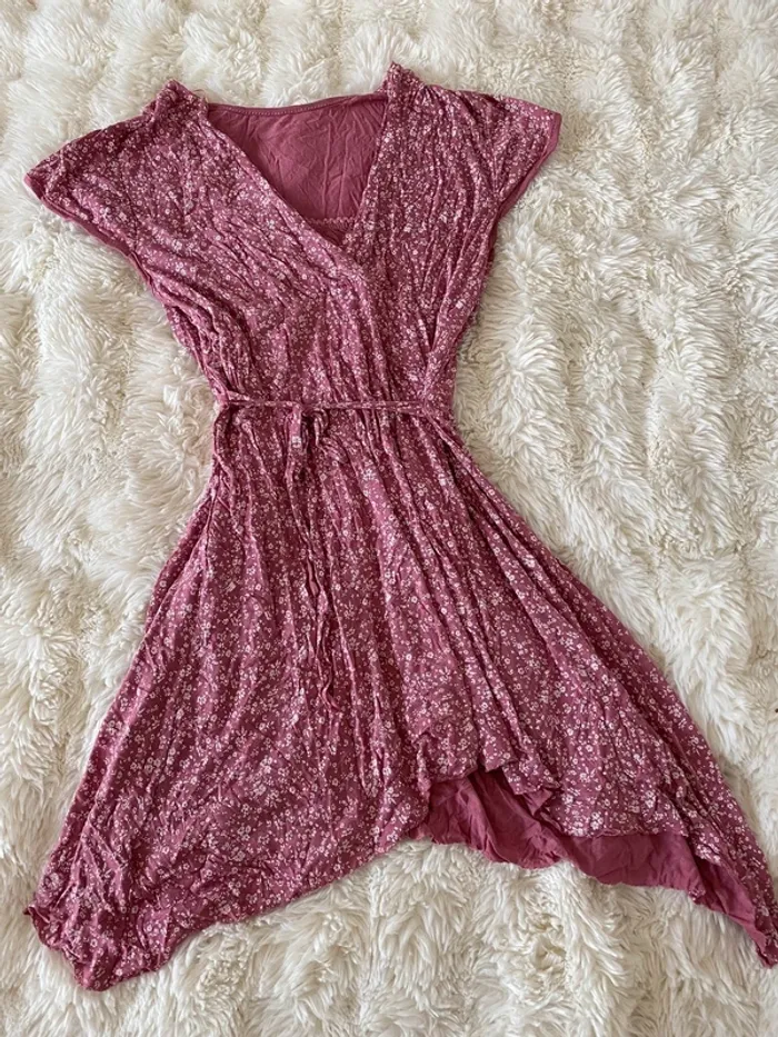 Jolie robe rose fleurie