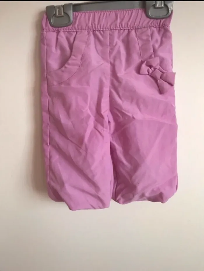 Lot de 2 pantalons neuf 3 mois Jamais porté juste lavé - photo numéro 2