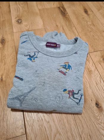 Sweat gris chiné motif street 8 ans neuf