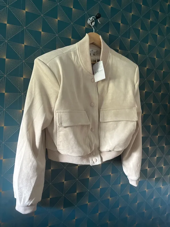 Blouson neuve avec étiquette - photo numéro 3