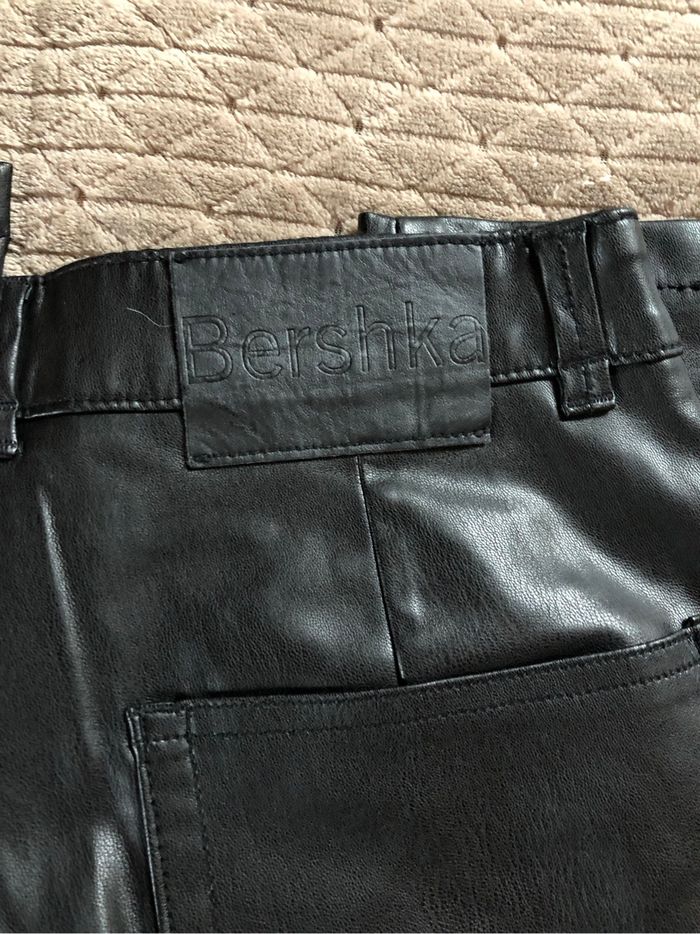 Pantalon simili cuir bershka - photo numéro 5