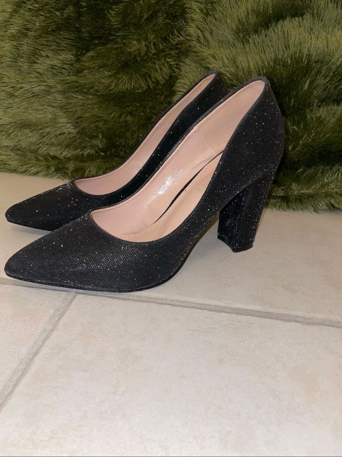 Escarpins noirs - photo numéro 3