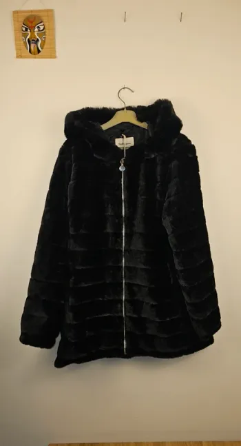 Blouson Neuf Fausse Fourrure Fashion genius Noir Taille S