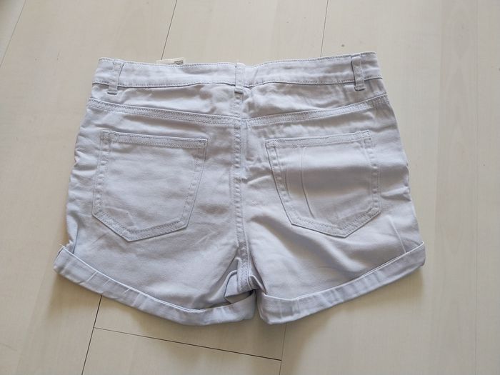 Short jean bleu clair - photo numéro 2