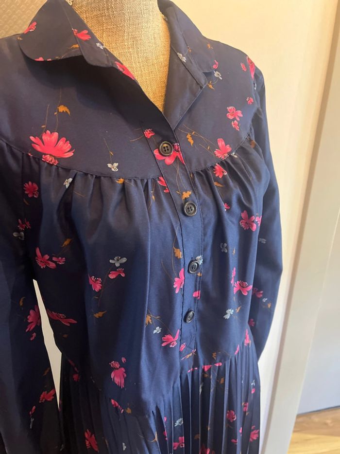 Robe vintage bleu marine à fleurs – style rétro chic - photo numéro 2