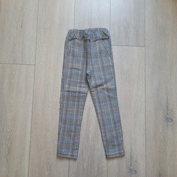 Très beau pantalon, taille élastique,  noir, blanc camel bleu. Fille 6 ans