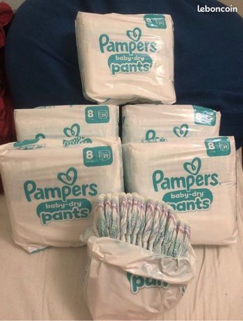 Lot de 159 couches Pampers baby dry taille 8