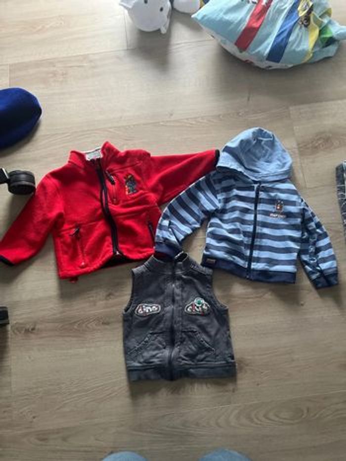 Lot veste 24 mois