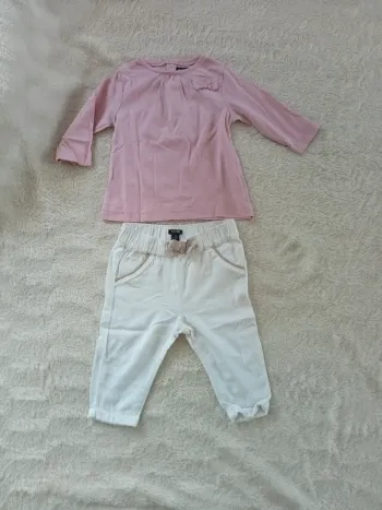 Ensemble pantalon blanc et t-shirt rose 9 mois
