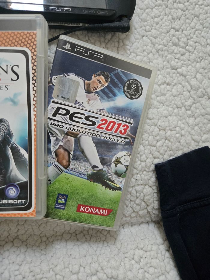 Psp + 3 jeux - photo numéro 5