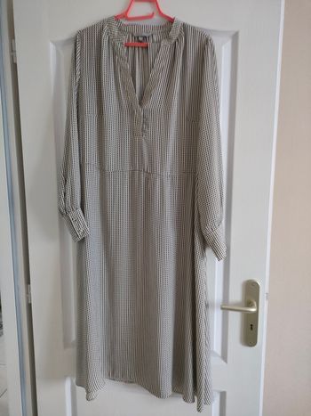 Robe taille L en très bon état de marque H&M