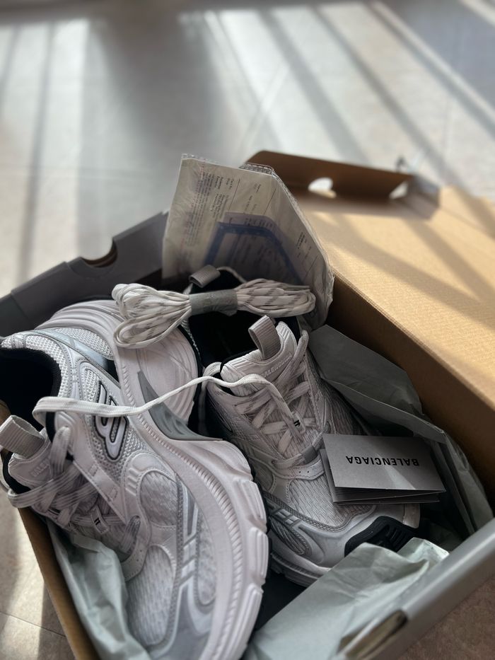 Balenciaga - photo numéro 6