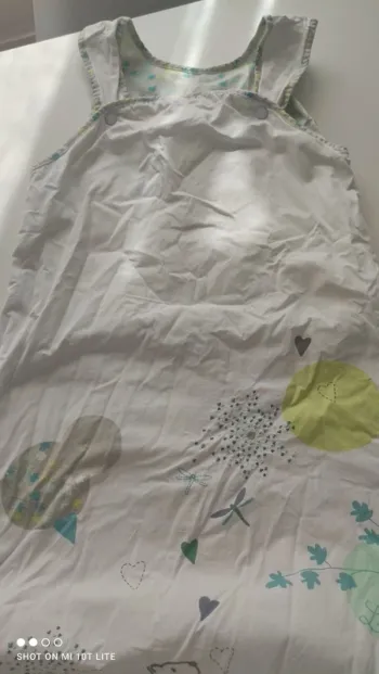 Gigoteuse blanche motifs ours