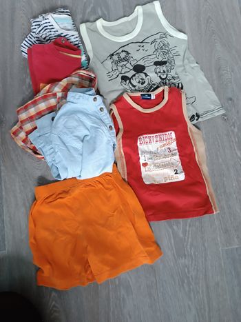 Lot de 2 debardeur + 3 t-shirt + 1 short