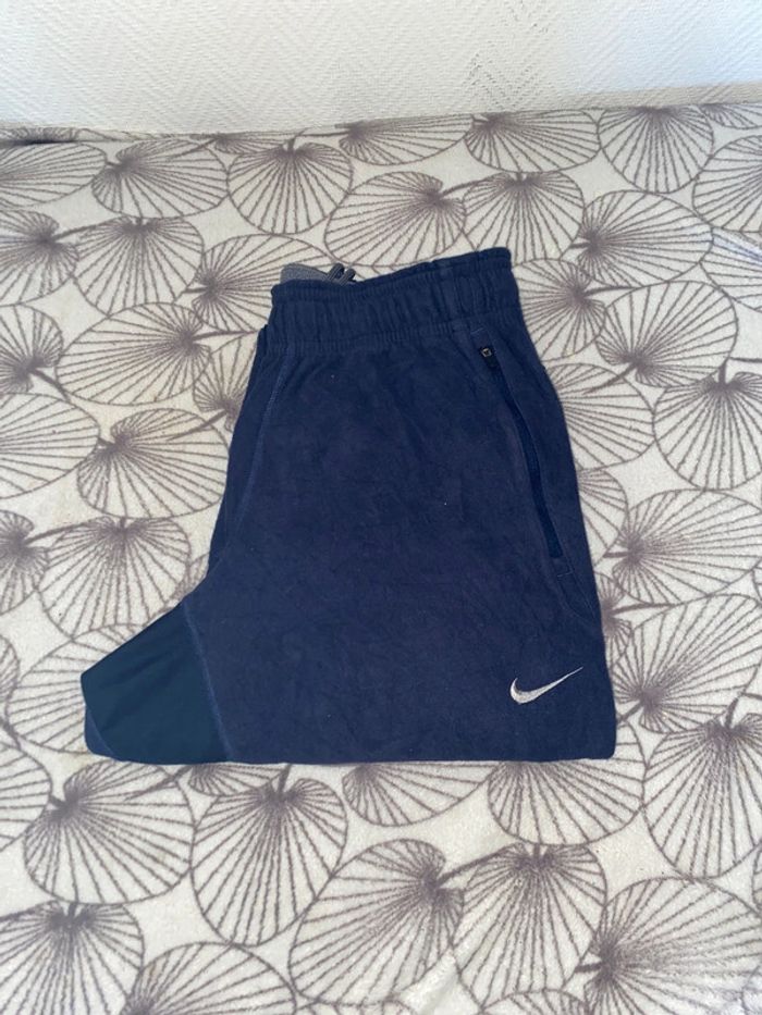 Jogging nike taille L bleu fonce