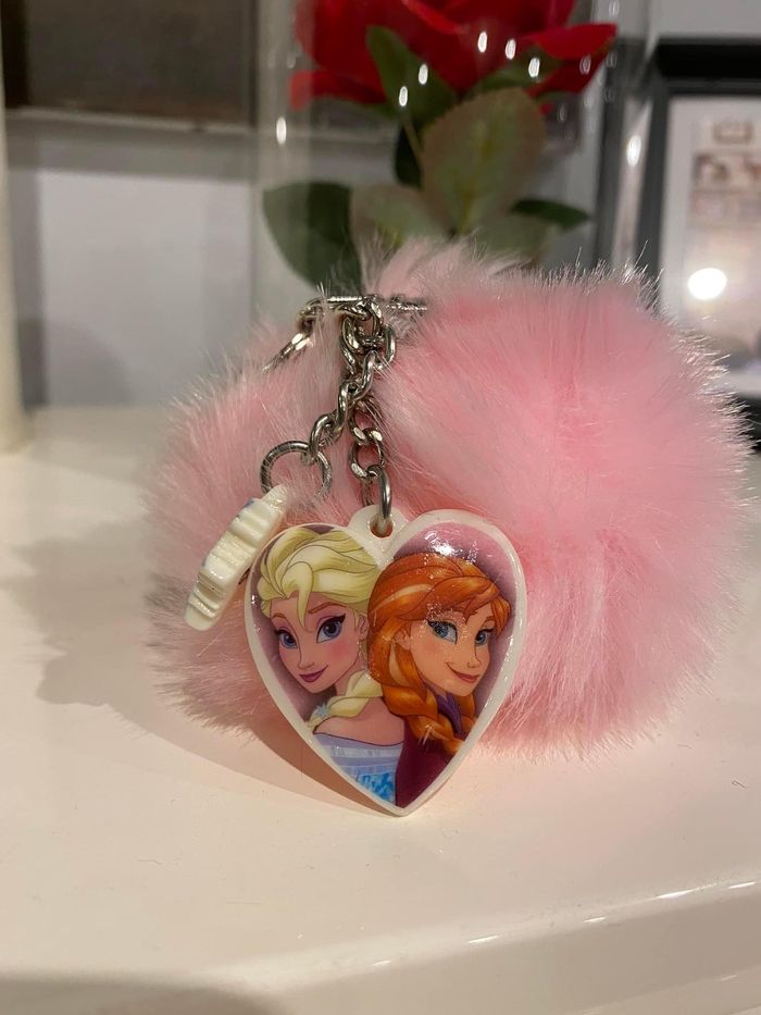 Porte clés reine des neiges Neuf - photo numéro 2