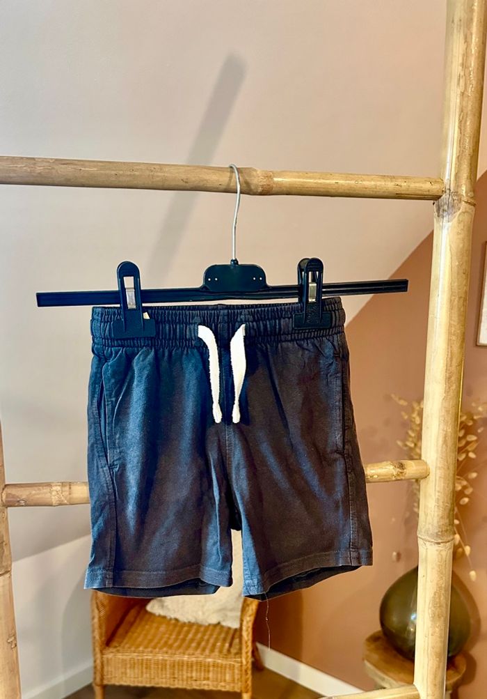 💜 Short gris Kiabi taille 4 ans 💜 - photo numéro 4