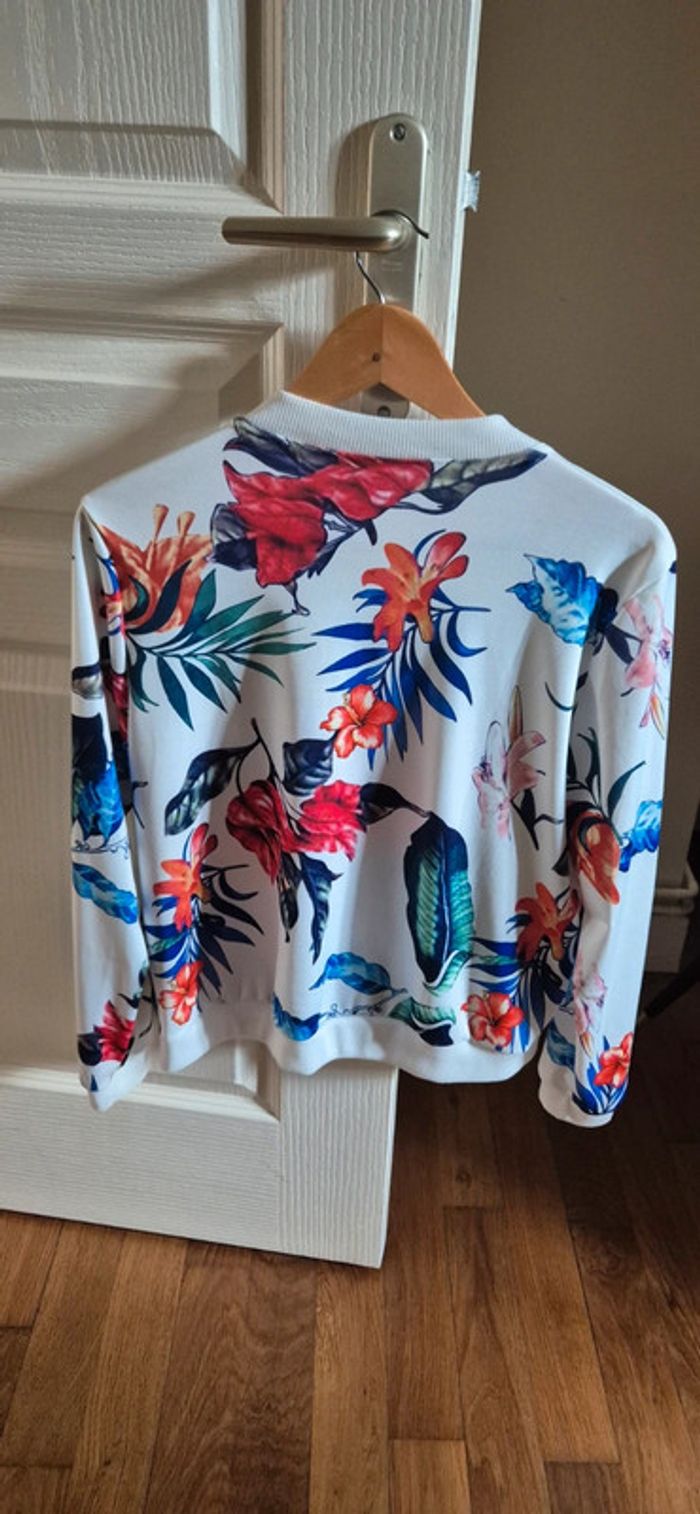 Bomber /veste imprimé fleurie - photo numéro 2