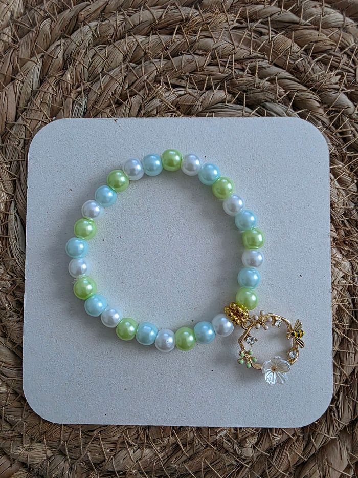 Joli bracelet elastique fantaisie