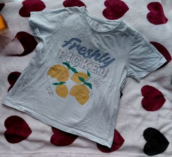 Tee shirt bleu ciel 122 cm 