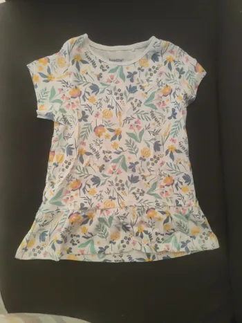 Tee shirt à fleur