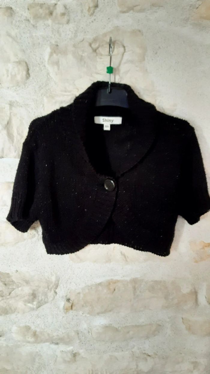 Gilet court noir 8 ans