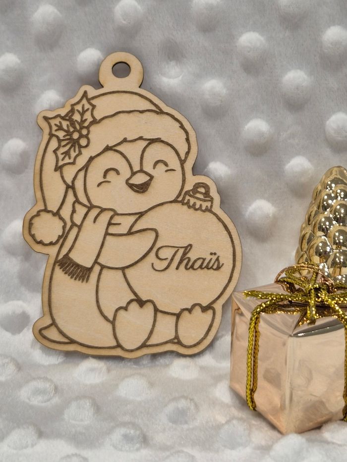 Boule de Noël bois avec prenom