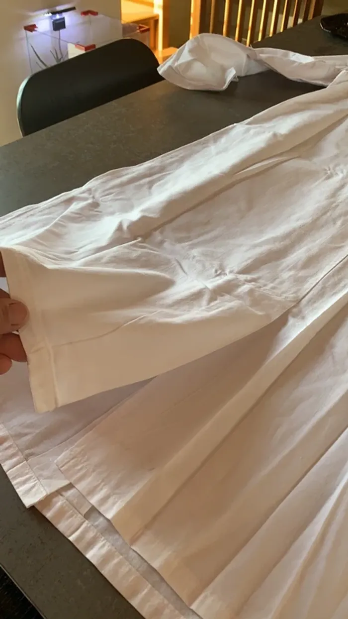 Blouse blanche spéciale femme - photo numéro 6