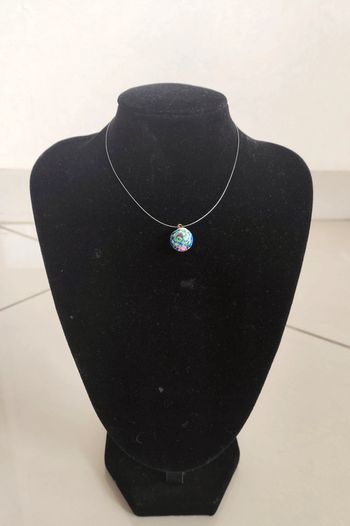 Collier boule porcelaine