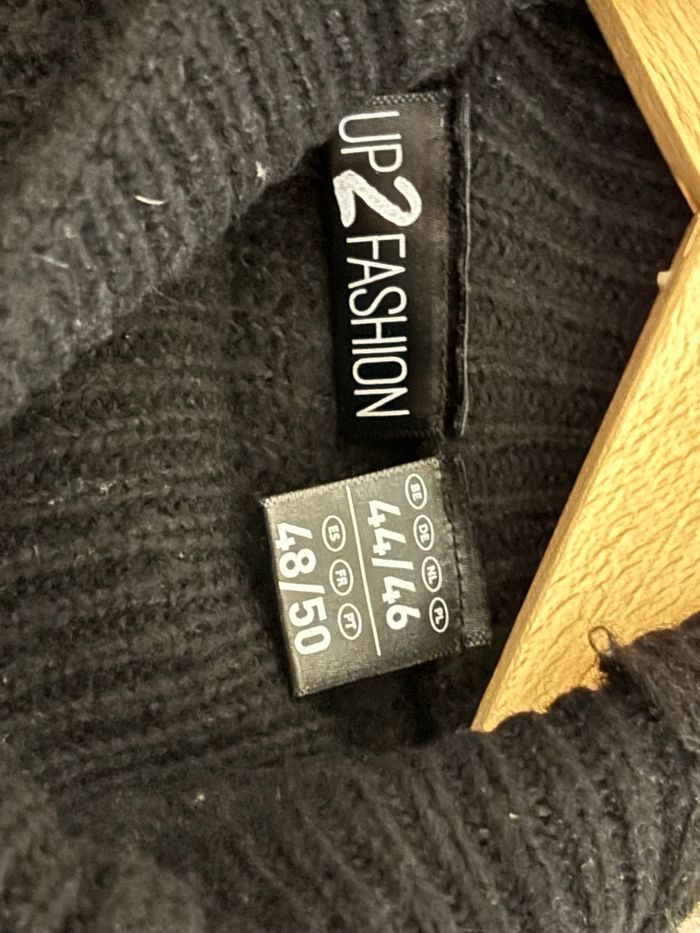 Pull col roulé noir - photo numéro 2