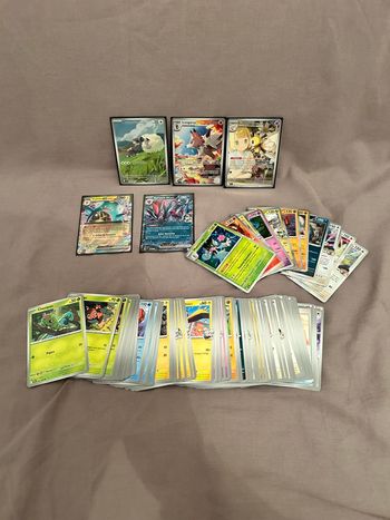 Lot 117 cartes Pokémon EV09 aventure ensemble