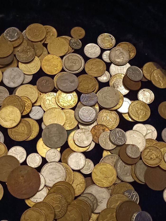 Lot d'anciennes pièces de monnaie française et étrangère - photo numéro 7