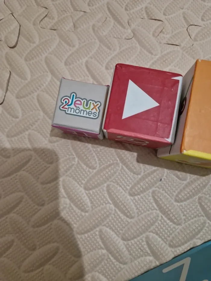 Cubes à empiler carton très bon état Jeux 2 Mômes - photo numéro 8