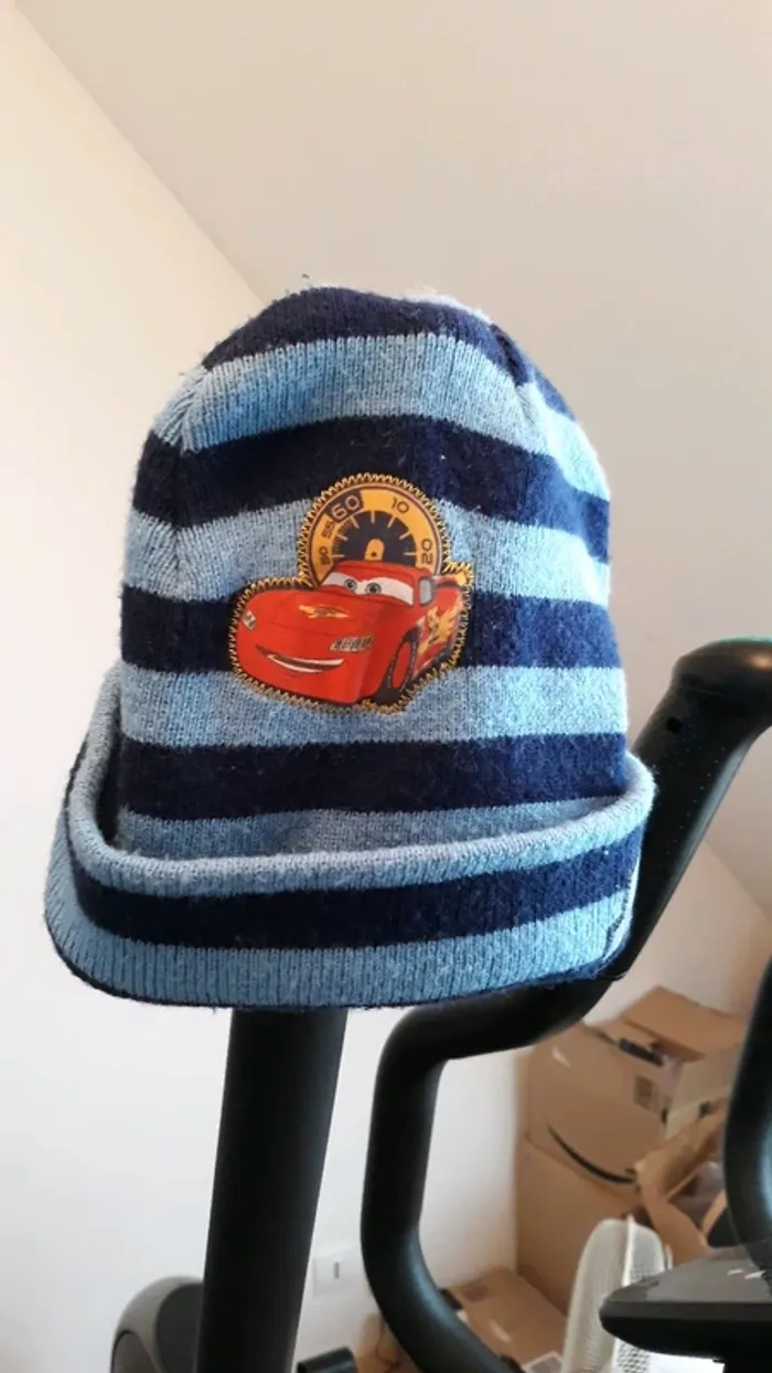 Bonnet cars