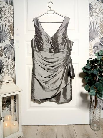 Robe Créatif Paris – Taille 44 – Satin gris argenté – Élégante & habillée